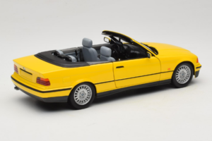 BMW 3 Series E36 Kabriolet Rumen UT Models 1:18 BMW007 Kovina – slika 3 od 8