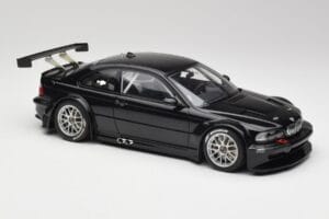 BMW M3 GTR E46 Plain Body Jet Črn AUTOart 1:18 80447 Kovina – slika 4 od 6