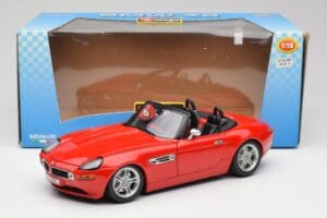 BMW Z8 E52 Rdeč Bburago 1:18 Z8001 Kovina – slika 8 od 8