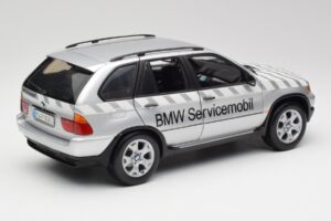 BMW X5 E53 3.0d Service Mobil Kyosho 1:18 80430305646 Kovina – slika 3 od 8