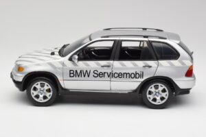 BMW X5 E53 3.0d Service Mobil Kyosho 1:18 80430305646 Kovina – slika 4 od 8