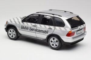 BMW X5 E53 3.0d Service Mobil Kyosho 1:18 80430305646 Kovina – slika 7 od 8