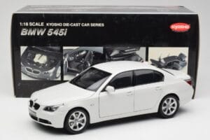 BMW E60 545i Alpine Bel Kyosho 1:18 08591W Kovina – slika 8 od 8