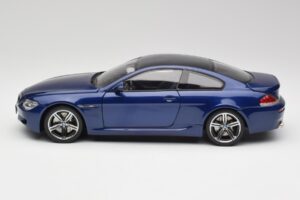 BMW M6 E63 Moder Kyosho 1:18 80430413351 Kovina – slika 4 od 8