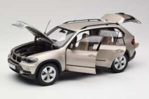 BMW X5 E70 4.8i Platinum Bronast Metalik Kyosho 1:18 80430413413 Kovina – slika 2 od 8