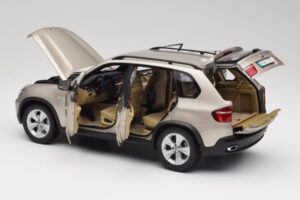 BMW X5 E70 4.8i Platinum Bronast Metalik Kyosho 1:18 80430413413 Kovina – slika 5 od 8