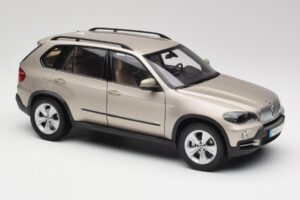BMW X5 E70 4.8i Platinum Bronast Metalik Kyosho 1:18 80430413413 Kovina – slika 6 od 8