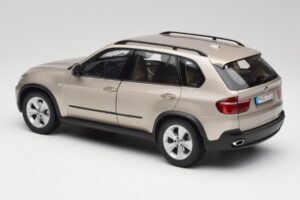 BMW X5 E70 4.8i Platinum Bronast Metalik Kyosho 1:18 80430413413 Kovina – slika 7 od 8