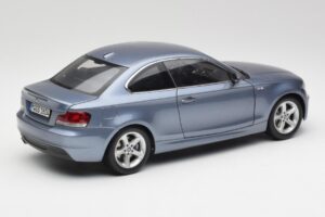 BMW 1 E82 Coupe Modra Kyosho 1:18 80430427065 Kovina – slika 3 od 8