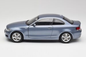 BMW 1 E82 Coupe Modra Kyosho 1:18 80430427065 Kovina – slika 4 od 8