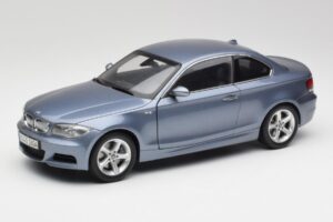 BMW 1 E82 Coupe Modra Kyosho 1:18 80430427065 Kovina