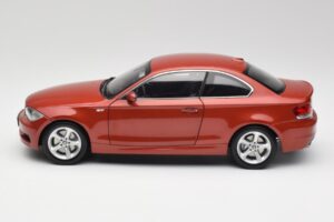 BMW 1 E82 Coupe Oranžna Kyosho 1:18 80430427064 Kovina – slika 4 od 8