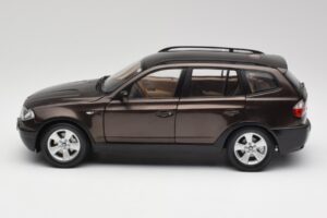 BMW X3 E83 3.0d Temno Rjav Metalik Kyosho 1:18 80430300736 Kovina – slika 4 od 8