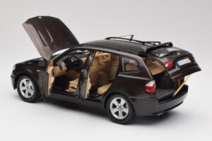 BMW X3 E83 3.0d Temno Rjav Metalik Kyosho 1:18 80430300736 Kovina – slika 5 od 8