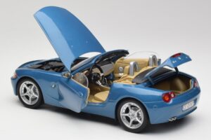 BMW Z4 E85 Maldives Blue Bburago 1:18 34046BLUE Kovina – slika 5 od 8