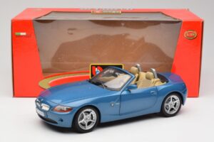 BMW Z4 E85 Maldives Blue Bburago 1:18 34046BLUE Kovina – slika 8 od 8