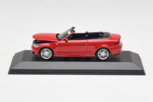 BMW Serija 1 E88 Kabriolet Karminska Rdeča Minichamps 1:43 431026230 Kovina – slika 5 od 5