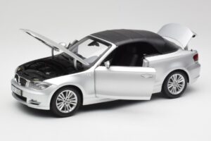 BMW 135i E88 Kabriolet Titan Srebrna Kyosho 1:18 80430427021 Kovina – slika 2 od 8