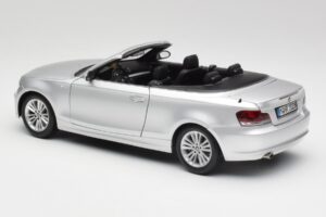 BMW 135i E88 Kabriolet Titan Srebrna Kyosho 1:18 80430427021 Kovina – slika 7 od 8