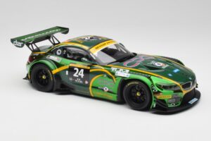 BMW Z4 E89 GT3 #24 Saudi Falcons K. Al Faisal / A. Binladen Dubai 24 Hours 2013 Minichamps 1:18 151132324 Kovina – slika 4 od 6