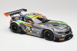 BMW Z4 E89 GT3 #76 Schubert Motorsport Dubai 24 Hours 2014 Minichamps 1:18 151142376 Kovina – slika 4 od 6