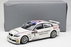 BMW E90 320si #1 A. Priaulx WTCC Champion 2006 Kyosho 1:18 80430429067 Kovina – slika 8 od 8