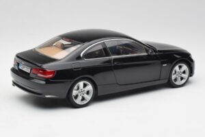 BMW 3 E92 Coupe Črn Kyosho 1:18 80430407222 Kovina – slika 3 od 8