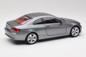 BMW 330i E92 Coupe Siva Metalik Kyosho 1:18 80430407220 Kovina – slika 3 od 8