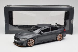 BMW M4 F82 GTS Frozen Siv Minichamps 1:18 80432411555 Kovina – slika 8 od 8