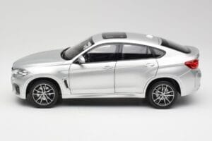 BMW X6 M F86 Srebrn Norev 1:18 183200 Kovina – slika 4 od 8