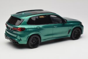 BMW X5 M G05 Competition Isle of Man Green GT Spirit 1:18 GT490 Smola – slika 2 od 6