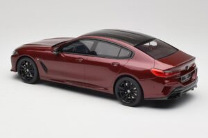 BMW M850i G15 M Performance Melbourne Red Metallic GT Spirit 1:18 GT493 Smola – slika 5 od 6
