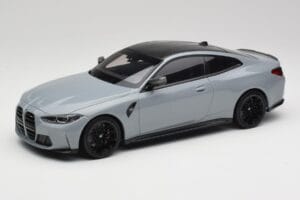 BMW M4 G82 Brooklyn Siva Minichamps 1:18 155020124 Kovina