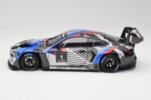 BMW M4 GT3 G82 #1 Test Version 2021 Minichamps 1:18 113222003 Kovina – slika 4 od 8