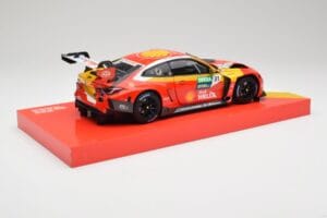BMW M4 GT3 G82 #31 S. van der Linde Team Schubert DTM Champion 2022 Minichamps 1:18 113222331 Kovina – slika 3 od 8
