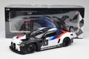 BMW M4 GT3 Presentation Car 2021 Minichamps 1:18 155212000 Kovina – slika 6 od 6