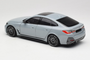 BMW i4 G26 Grey Metallic Minichamps 1:18 110023010 Kovina – slika 7 od 8