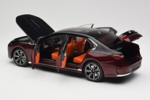 BMW i7 G70 Black & Red Metallic Minichamps 1:18 110023201 Kovina – slika 5 od 8