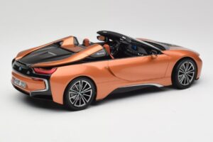BMW i8 Roadster E-Baker Minichamps 1:18 80432454784 Kovina – slika 2 od 6
