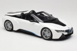 BMW i8 Roadster I15 Bel Metalik Minichamps 1:18 155027031 Kovina – slika 4 od 6