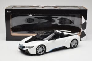 BMW i8 Roadster I15 Bel Metalik Minichamps 1:18 155027031 Kovina – slika 6 od 6