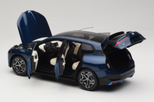 BMW iX Blue Metallic Minichamps 1:18 110023100 Kovina – slika 5 od 8