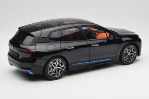 BMW iX Sapphire Black Minichamps 1:18 110023101 Kovina – slika 3 od 8