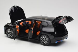 BMW iX Sapphire Black Minichamps 1:18 110023101 Kovina – slika 5 od 8