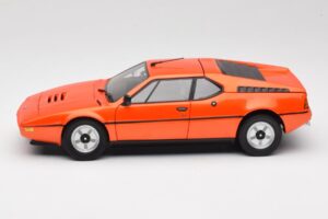 BMW M1 Oranžna Minichamps 1:18 80432411549 Kovina – slika 4 od 8