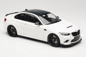 BMW M2 CS F87 Bel s črnimi platišči Minichamps 1:18 155021025 Kovina – slika 4 od 6