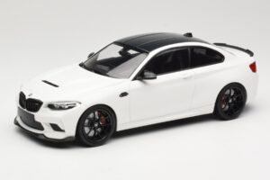 BMW M2 CS F87 Bel s črnimi platišči Minichamps 1:18 155021025 Kovina