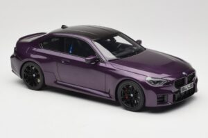 BMW M2 G87 Twilight Purple GT Spirit 1:18 GT946 Smola – slika 4 od 6