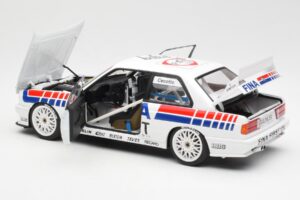 BMW M3 E30 #7 Fina J. Cecotto DTM 1992 AUTOart 1:18 89246 Kovina – slika 4 od 7