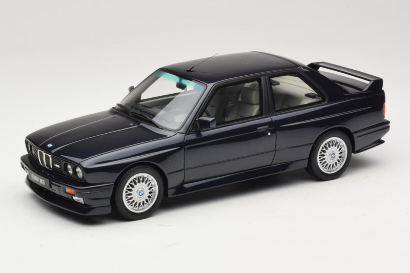 BMW M3 E30 Europameister Macau Blue Otto 1:18 OT1216 Kovina